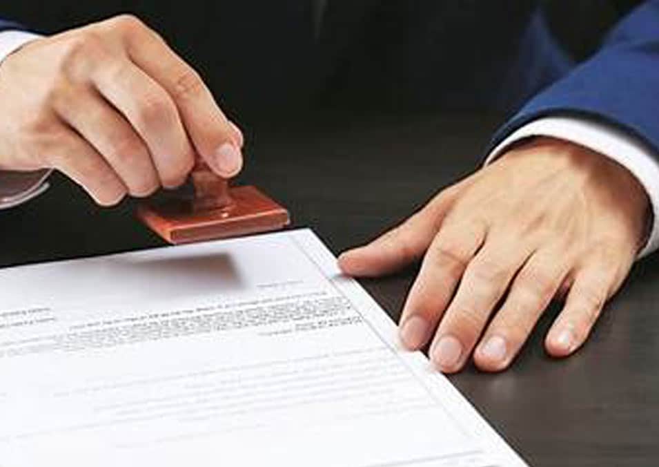 notary-services-legal-1-1-min